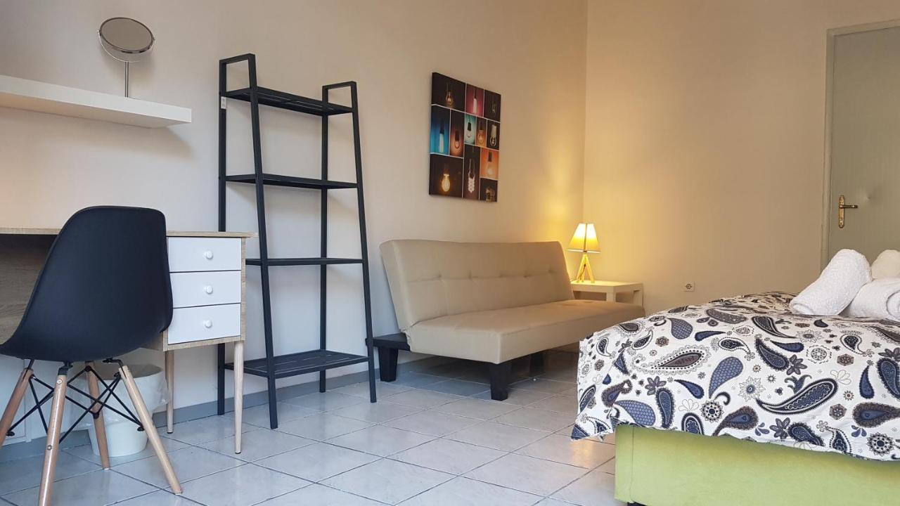 Palette Apartment Carmine - Athens Center, 6 Bd, 3 Bath Atenas Exterior foto